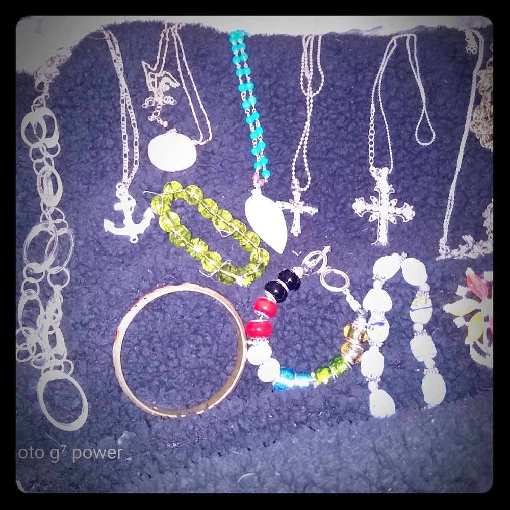 Jewelery lot